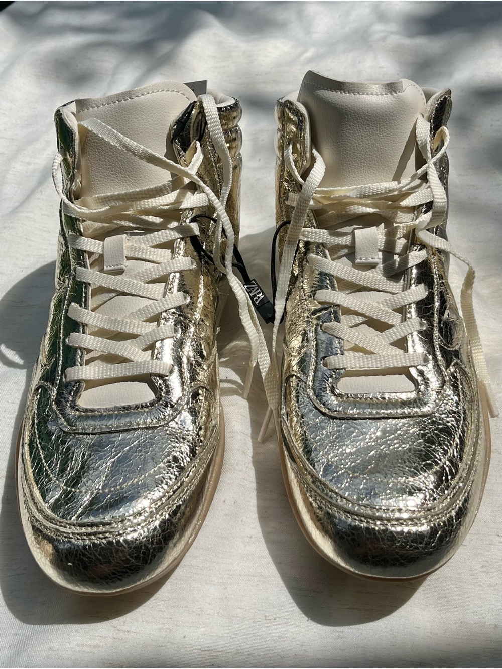 Zara Women's Lace Up Low Top Metallic Faux Leather Sneakers Gold Size 9 NWT